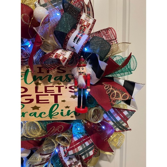 Christmas Nutcracker Holiday Ribbon Door Wreath Handmade 22 ins LED W3 - Picture 10 of 12